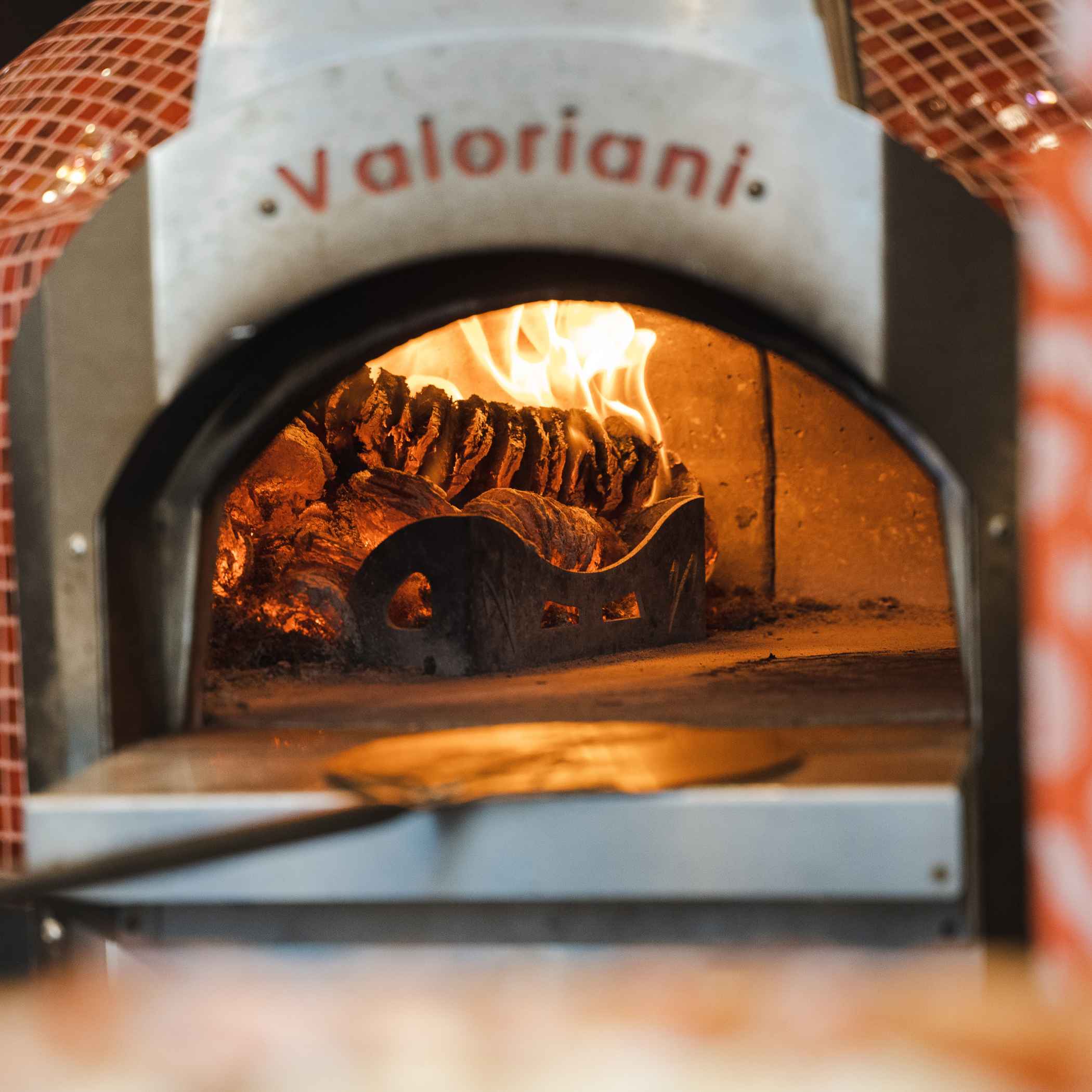 Forno1889® Beechwood Briquettes for Wood-Fired Pizza Ovens